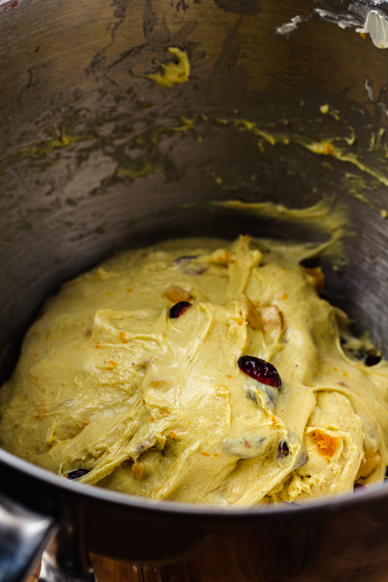 vegan panettone dried fruit