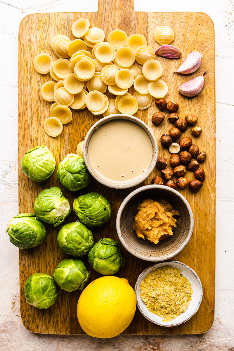 tahini pasta ingredients