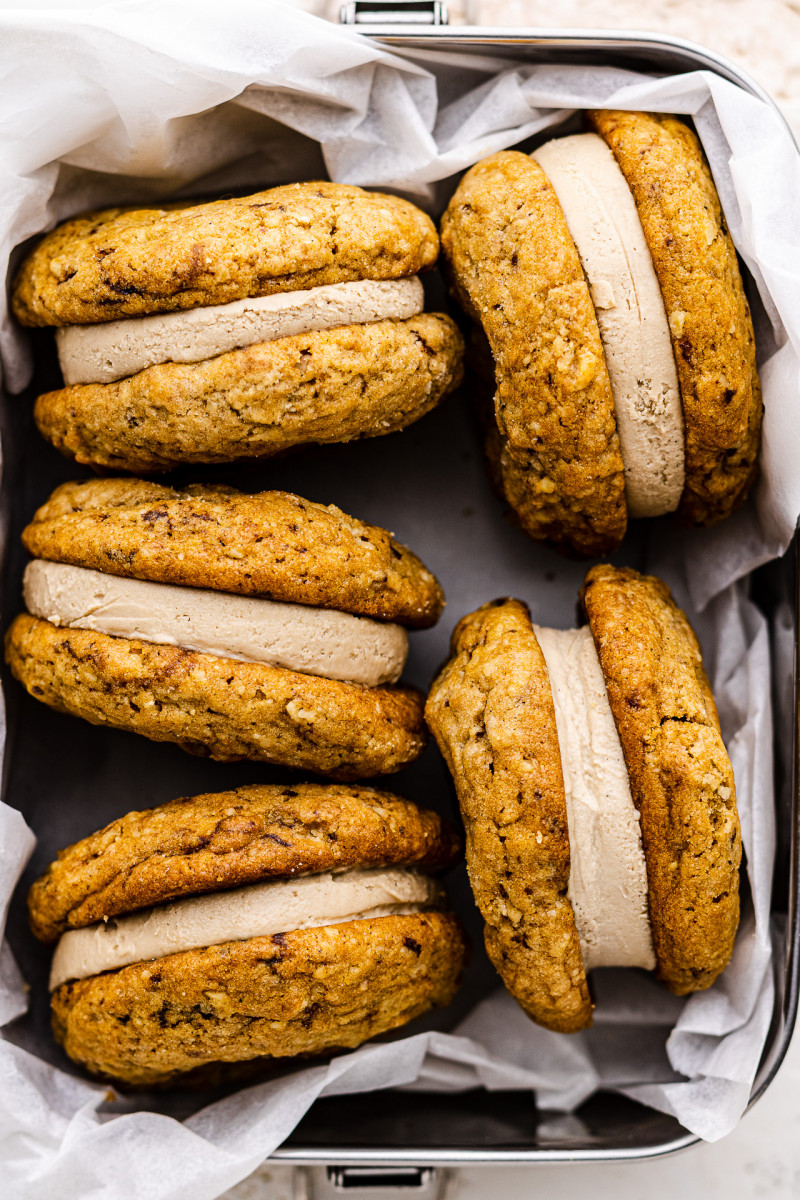 coffee ice cream sandwiches
