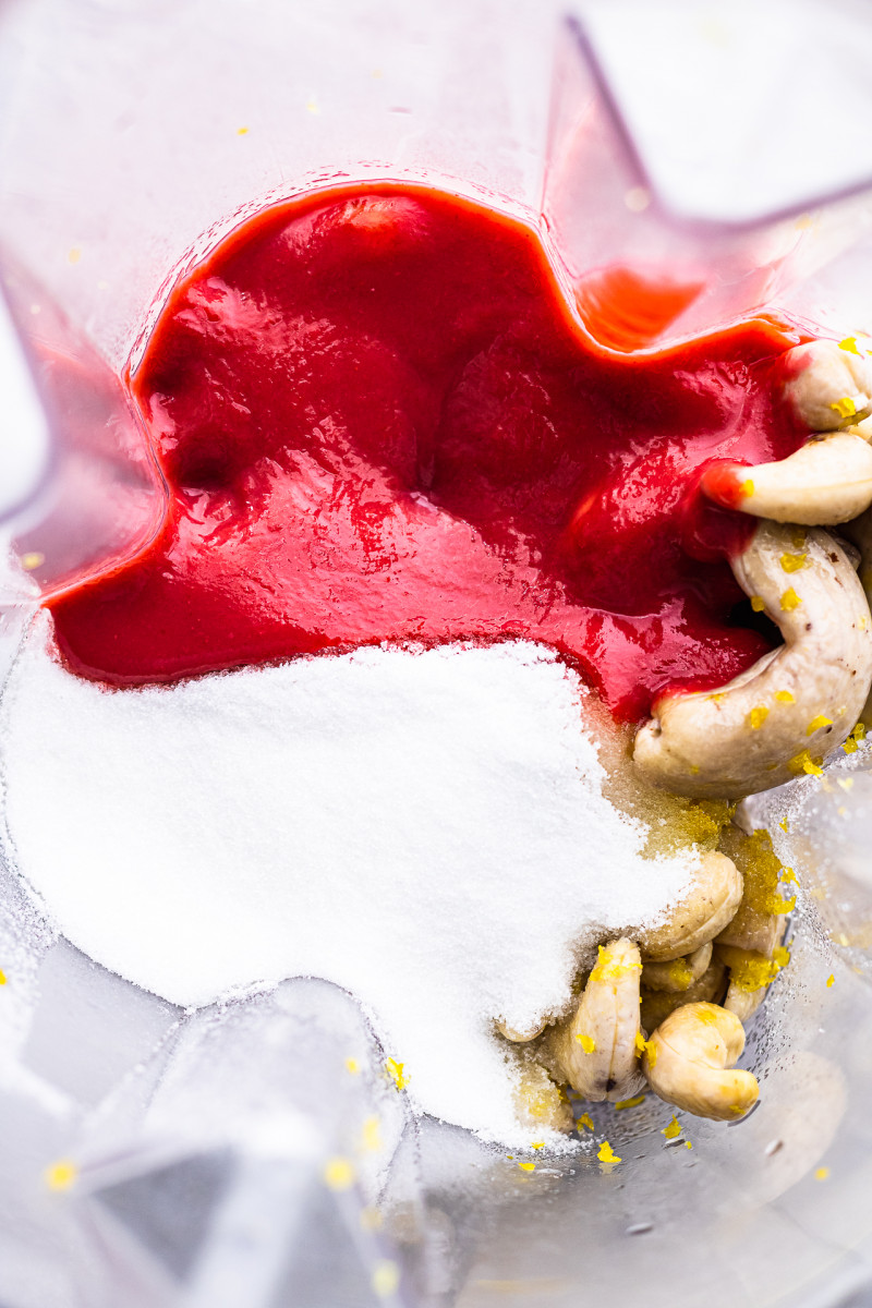 vegan strawberry cheesecake bars filling