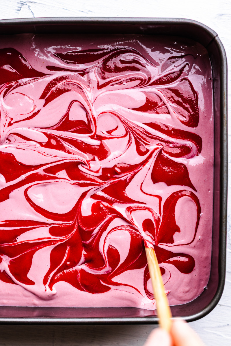 vegan strawberry cheesecake bars swirls