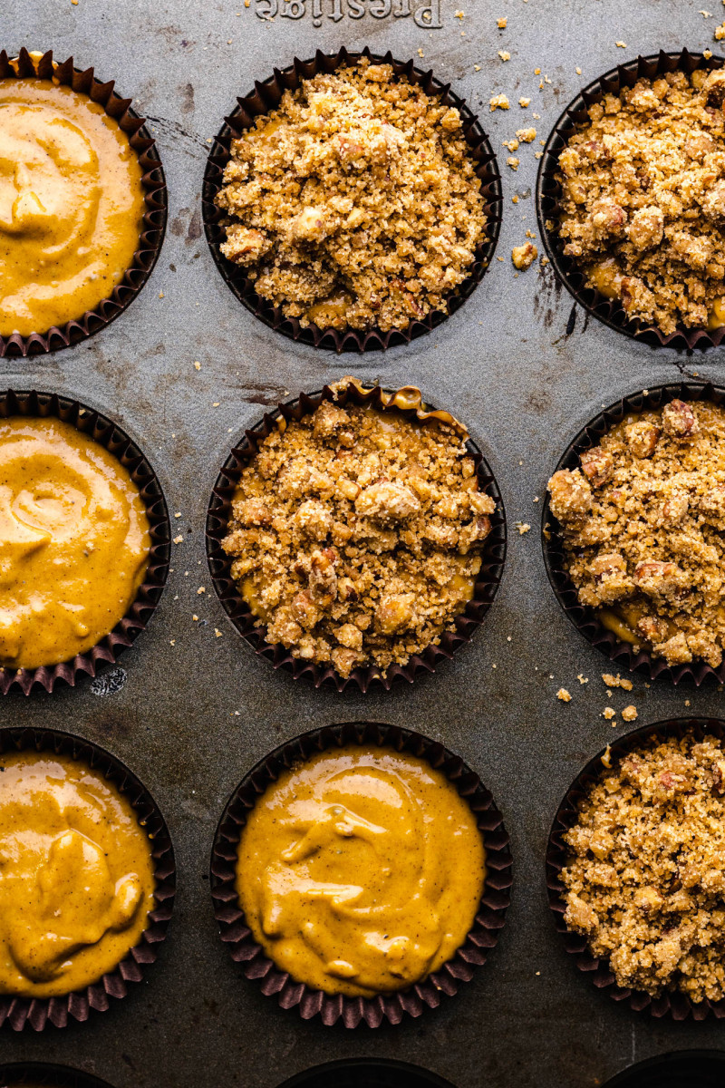 vegan pumpkin muffins streusel raw