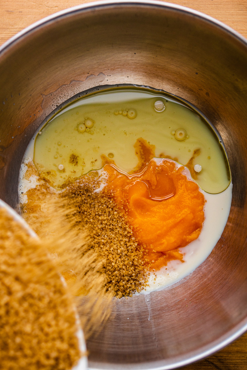 vegan pumpkin muffins wet ingredients