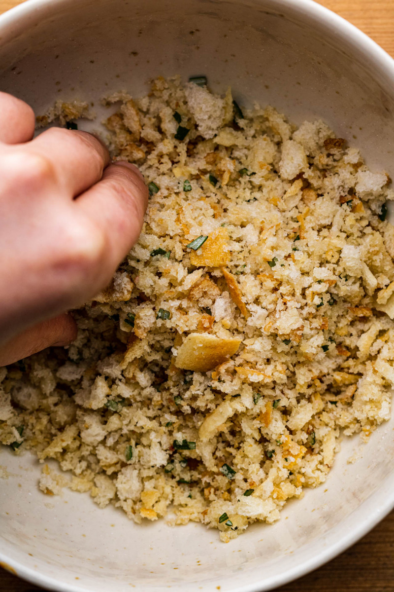 vegan pasta bake breadcrumbs