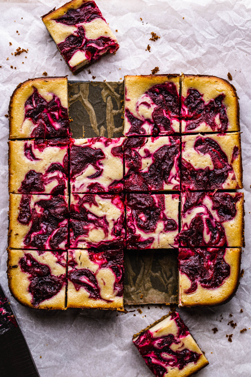 cranberry cheesecake bars cut