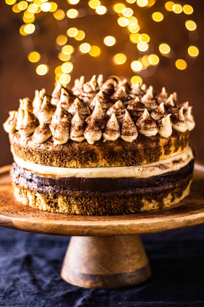 vegan tiramisu cake