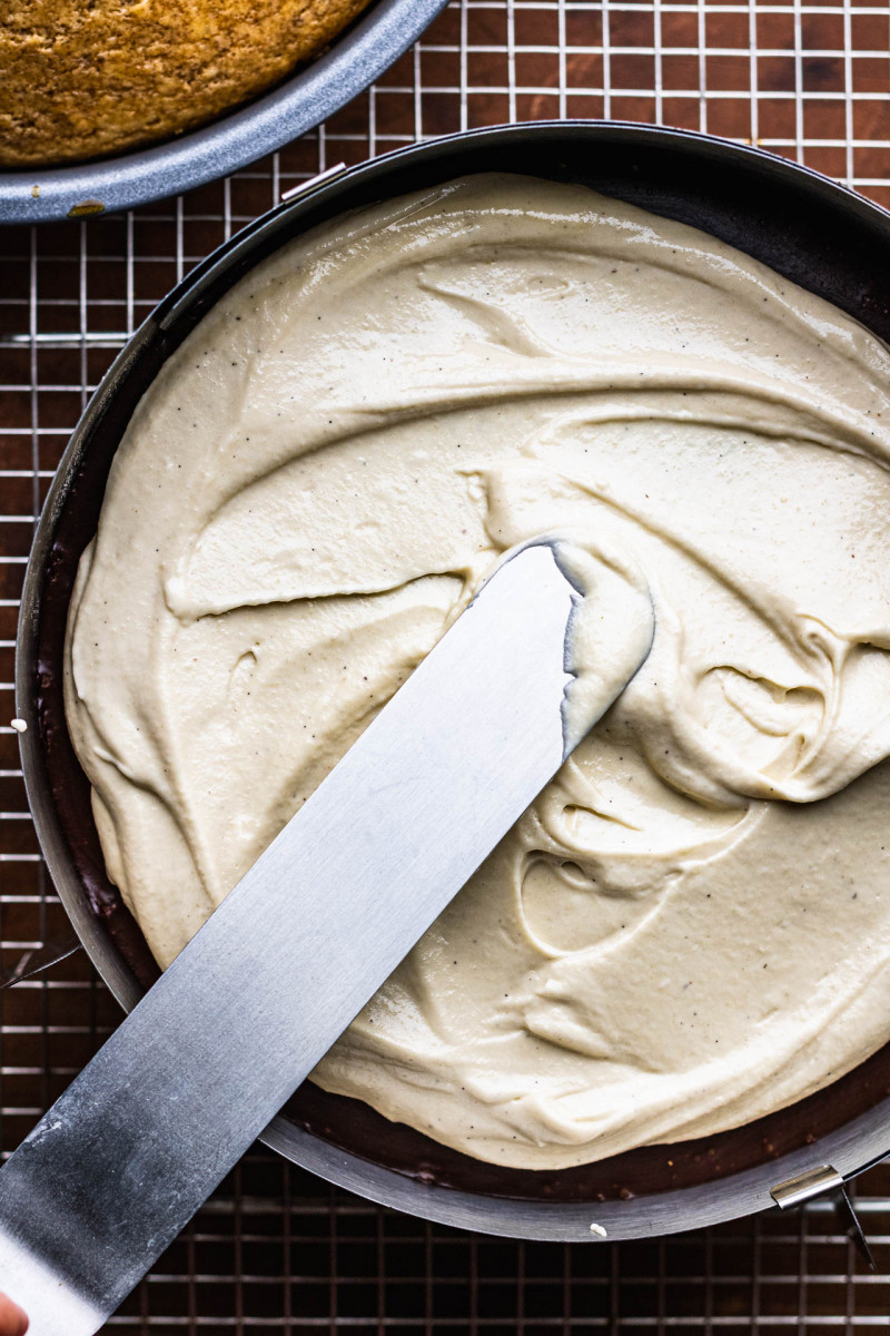vegan tiramisu cake layering