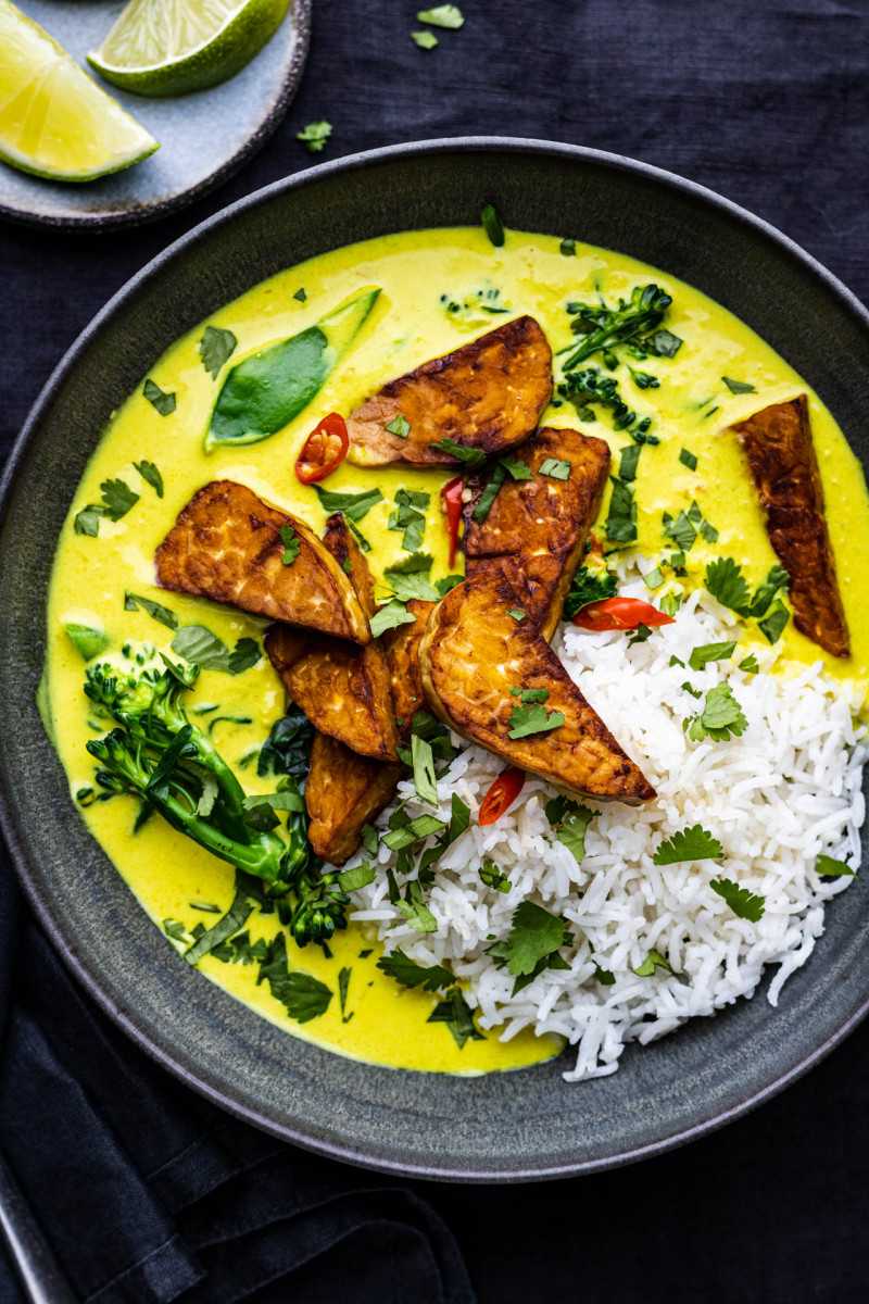 yellow curry tempeh top down