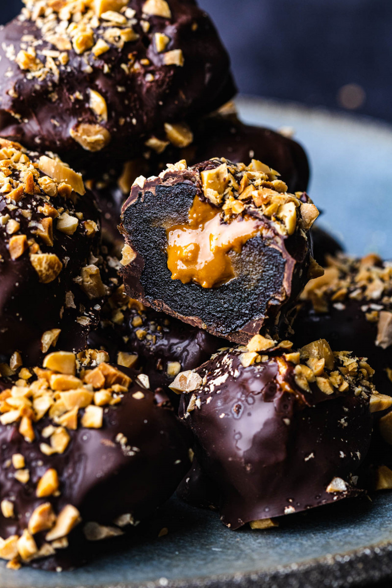 stuffed dates bonbons cut