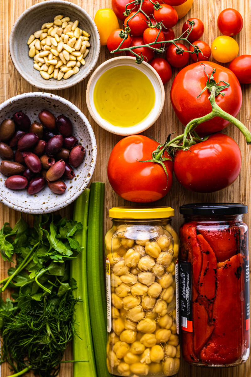 chickpea salad ingredients